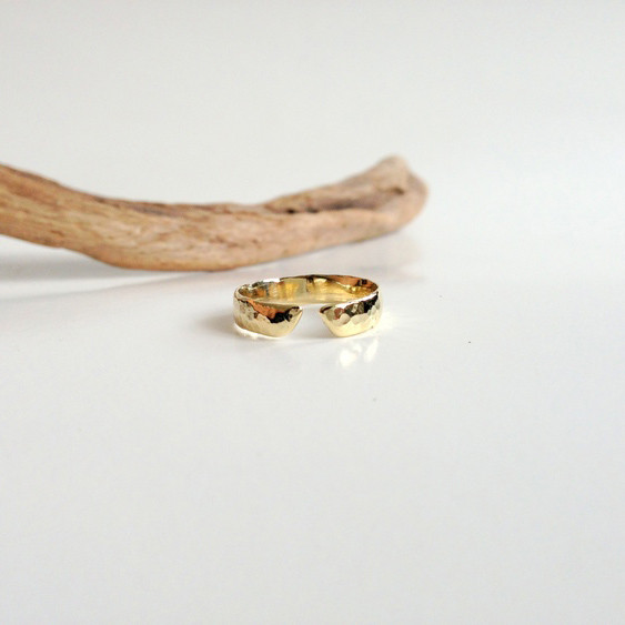 Aska Ring