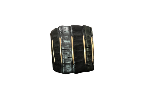 Gold Bar Exotic  Black