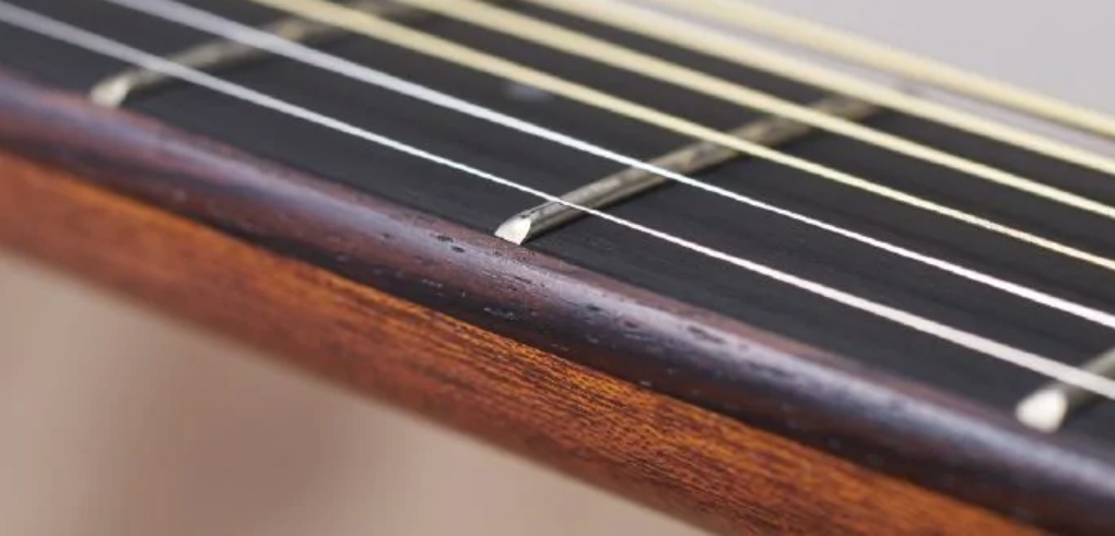 AC#M Neck