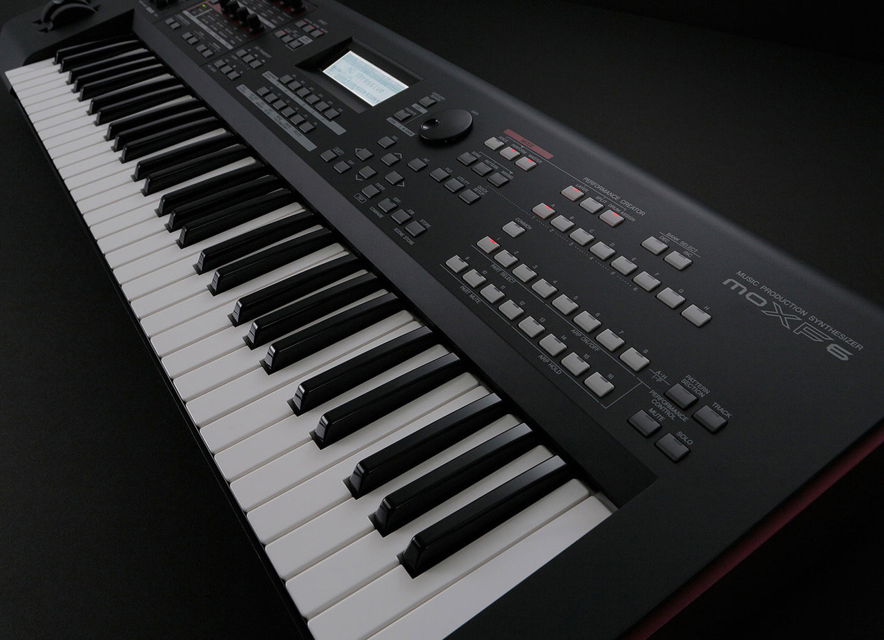 Yamaha MOXF6 61-Key Synthesizer Workstation