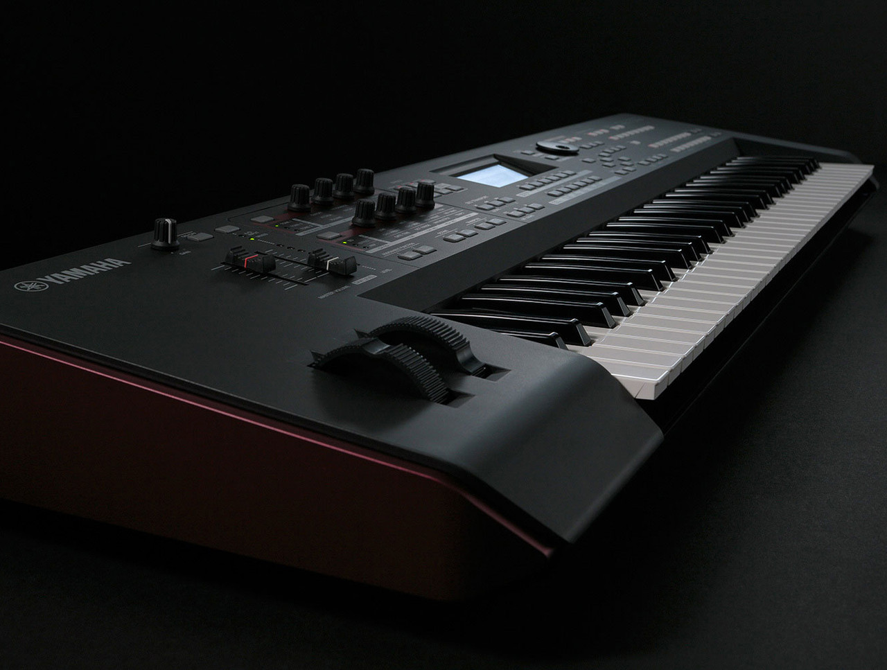 Yamaha MOXF6 61-Key Synthesizer Workstation Yamaha MOXF6 61-Key Synthesizer Workstation
