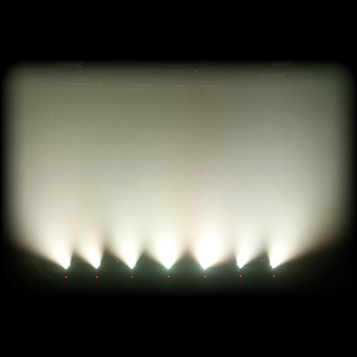 Blizzard Lighting Stiletto Z3 4-in-1 RGBW LED Moving Head with Zoom (Discontinued)