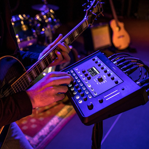 Bose T8S ToneMatch 8-Channel Ultra-Compact Mixer Interface