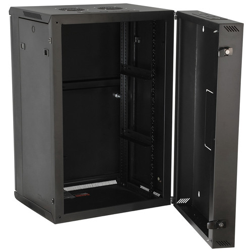 All-Weather Outdoor Event Sound System with 4 Line Array Speakers and 2 Subwoofers