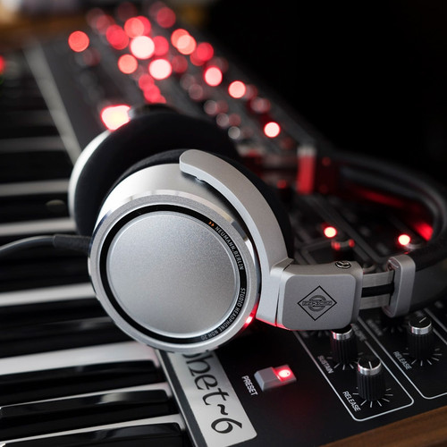 Neumann NDH 20 Studio Monitoring Headphones
