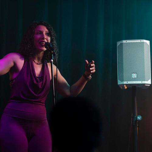Electro-Voice EVERSE 8 Portable Battery-Powered 8" 400W Weatherized Loudspeaker with Bluetooth - White