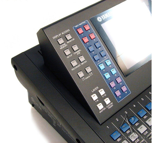 Yamaha LS9-16 16 Channel Digital Mixing Console (Discontinued)
