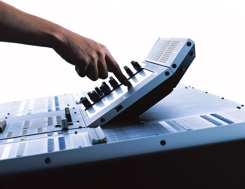Yamaha M7CL-48ES 48 Channel Digital Mixing Console (Discontinued)