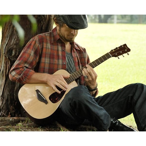 Yamaha JR1 3/4 Scale Mini Folk Acoustic Guitar