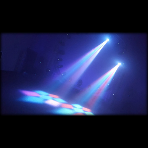 Blizzard Lighting Stiletto I7 RGBW LED Moving Light (Discontinued)