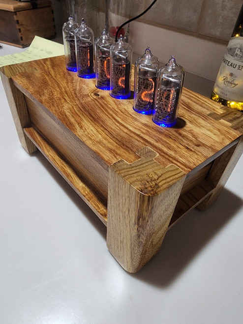 Canarywood IN14- Vertical Mounted 6 Bulb Nixie Clock Canarywood IN14- Vertical Mounted 6 Bulb Nixie Clock