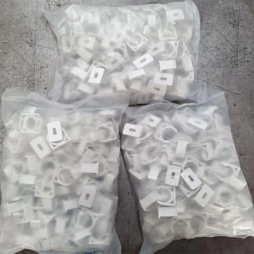UMC PVC SPRING SADDLE 16MM-100