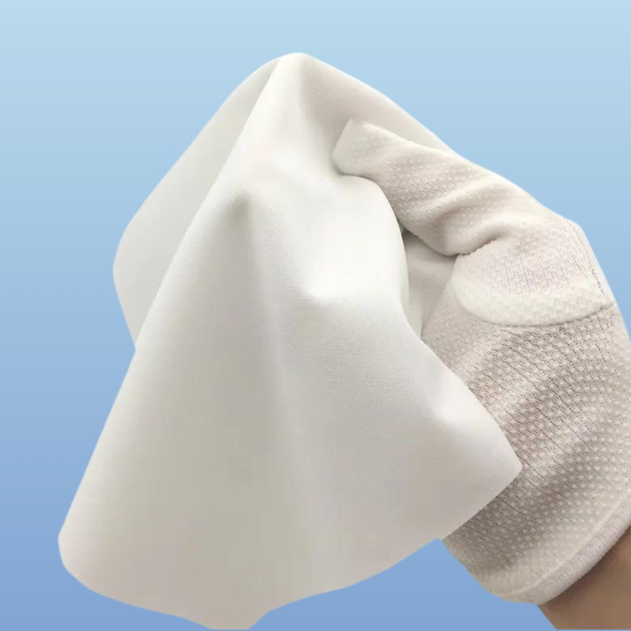 Harmony ultrasonic sealed edge polyester knit cleanroom wipes
