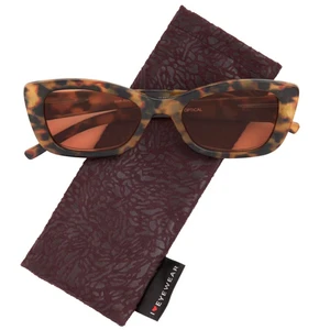 Madison Full Tinted Sun Reader Women/1.50,2.00,2.50