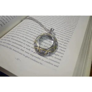 Elixir Charmed Life Magnifier Necklace 5X