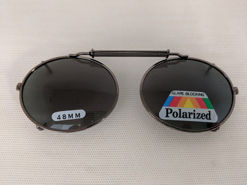 Small Oval polarized clip on 48mm
PEWTER/GUNMETAL