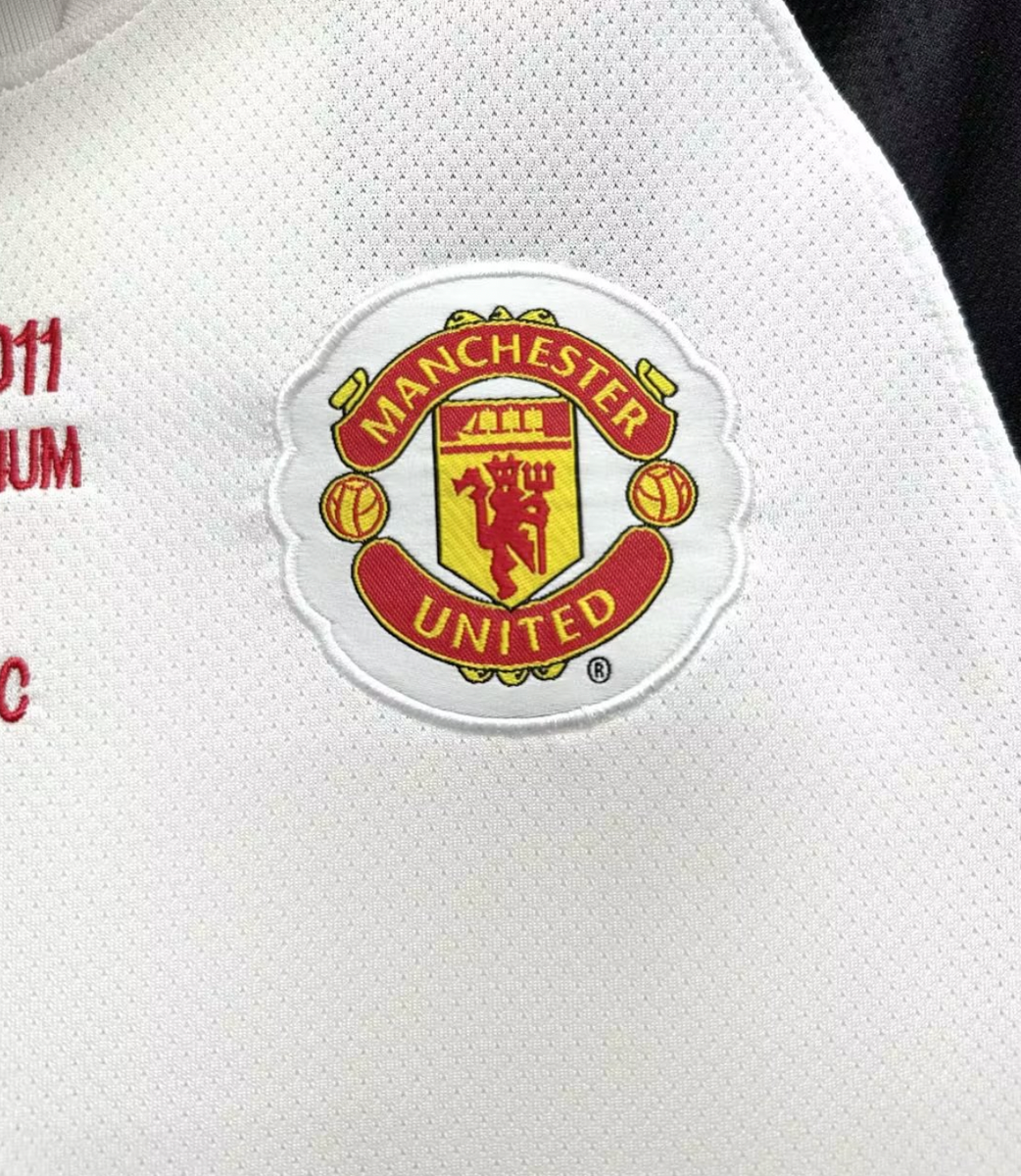 Manchester United 10/11 Men's Away Retro Shirt UCL Edition