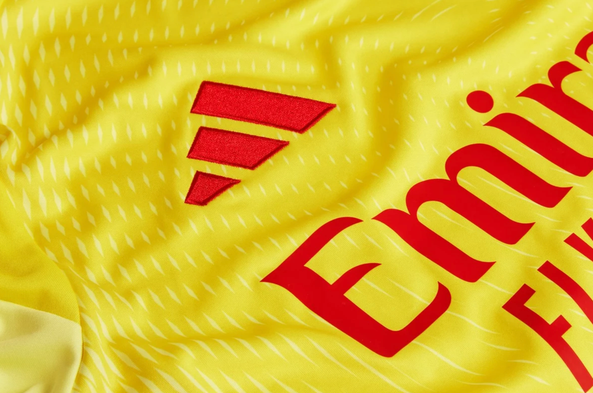 Arsenal 25/26 Kid's Home Goalkeeper Mini-Kit