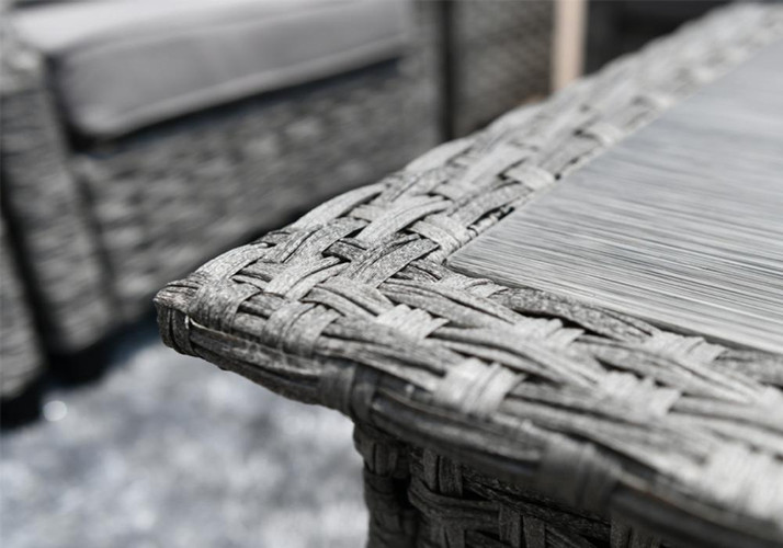 ​Choosing the Right Outdoor Furniture: A Guide to Materials