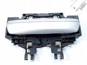 AUDI A8 D3 Sedan/Limousine 02-10 Prava predna KLUCKA AUDI A8 D3 Sedan/Limousine 02-10 Prava predna KLUCKA