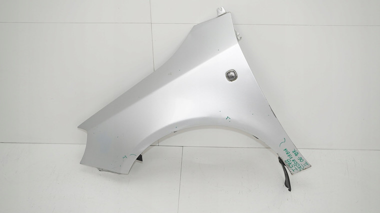LAVY PREDNY BLATNIK SKODA FABIA II 06-10R #