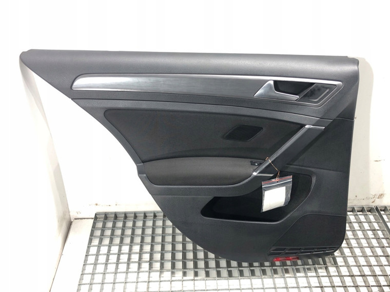 VW GOLF VII Hatchback Zadne dvere lava strana vzadu VW GOLF VII Hatchback TAPER