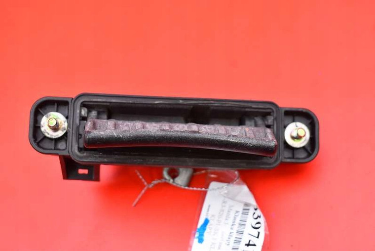 KLUCKA ZADNYCH DVERI MAZDA 3 1 I BK 5D HB 03-06