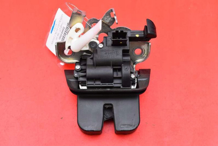 ZAMOK ZADNYCH DVERI 4F9827505 AUDI Q7 4L 08-15