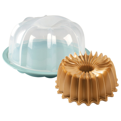 Cast Brilliance Bundt® with Cake Keeper