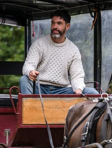 Mens Dún Aonghasa Heavyweight Aran Wool Sweater - White