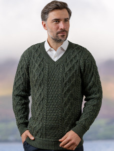 Merino V-Neck Aran Sweater - Army Green