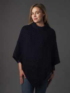 Hawthorn Pattern Aran Poncho - Navy