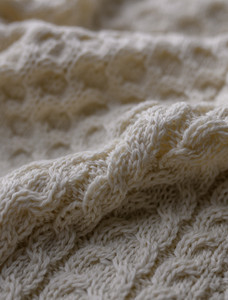 Women's Heavyweight Traditional Aran Wool Sweater - Natural White