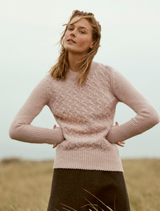 Wool Cashmere Cable Round Neck Sweater - Pink Mist
