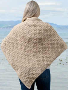 Hawthorn Pattern Aran Poncho - Oatmeal