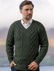 Merino V-Neck Aran Sweater - Army Green