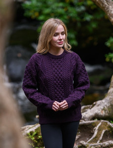 ‎Cable Knit Crew Neck A‎ran Wool Sweater‎‎‎‎
