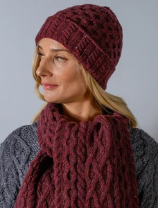 Women's Wool Cashmere Aran Honeycomb Hat - Rich Burgundy