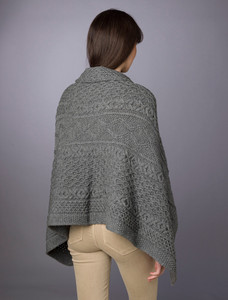 Aran Buttoned Wool Poncho - Grey