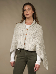 Aran Buttoned Wool Poncho - Aran Nep