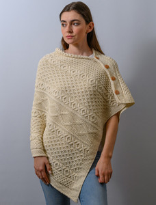 Aran Buttoned Wool Poncho - White