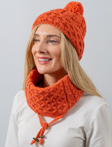 Honeycomb & Cable Hat with Pom - Autumn Leaf