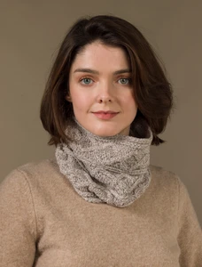 Ladies Extra Soft Aran Snood toasted oat