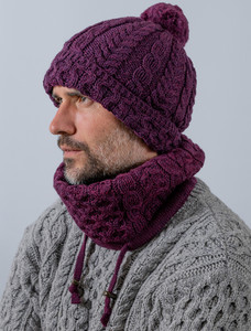 Honeycomb & Cable Hat with Pom Pom - Very Berry