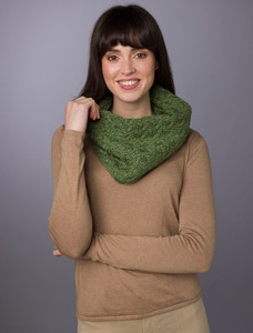 Super Soft Aran Infinity Scarf - Meadow Green