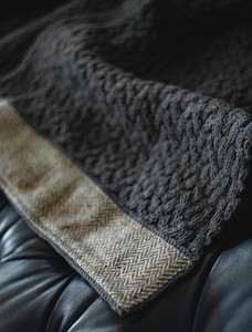Tweed & Merino Wool Throw - Tundra