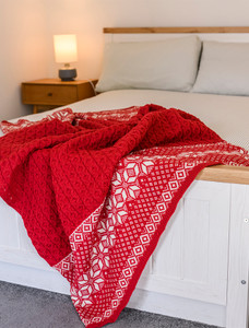 Aran Soft Merino Christmas Throw - Cherry