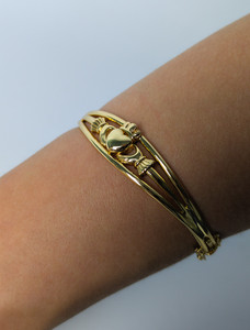 Gold Plated Claddagh Bangle