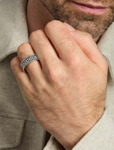 Gents Silver Oxidised Celtic Knot Ring