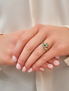 9K Gold Green Agate Claddagh Ring